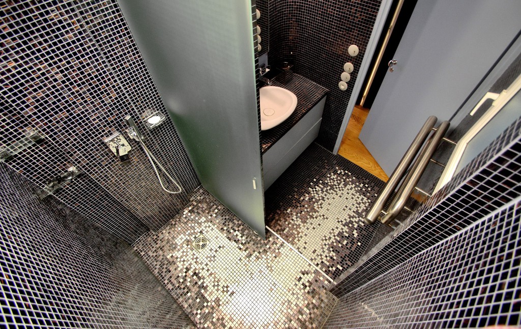 ecrin mosaique bleu douche agence avous