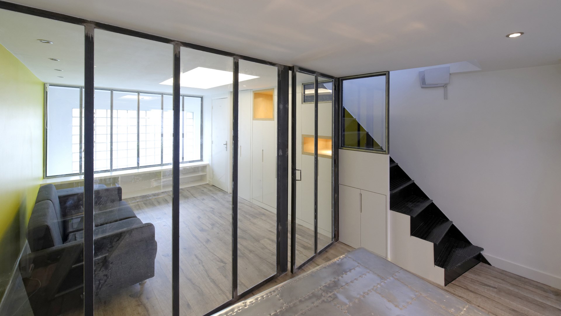 Loft industriel réorganisé sur 4 plateaux architecte d'intérieur