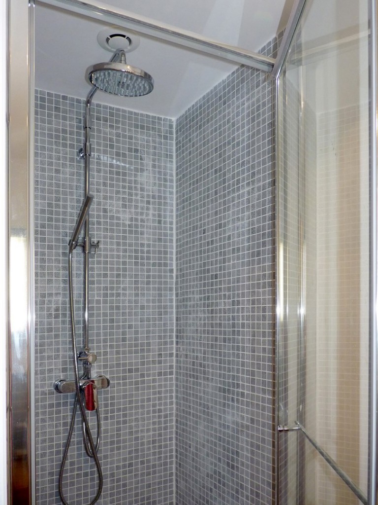 renovation 2 pieces mosaique kit douche agence avous