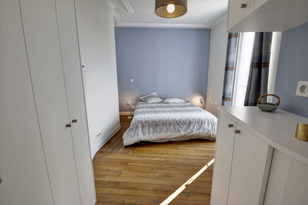 appartement familiale chambre parentale dressing bleu gris agence avous