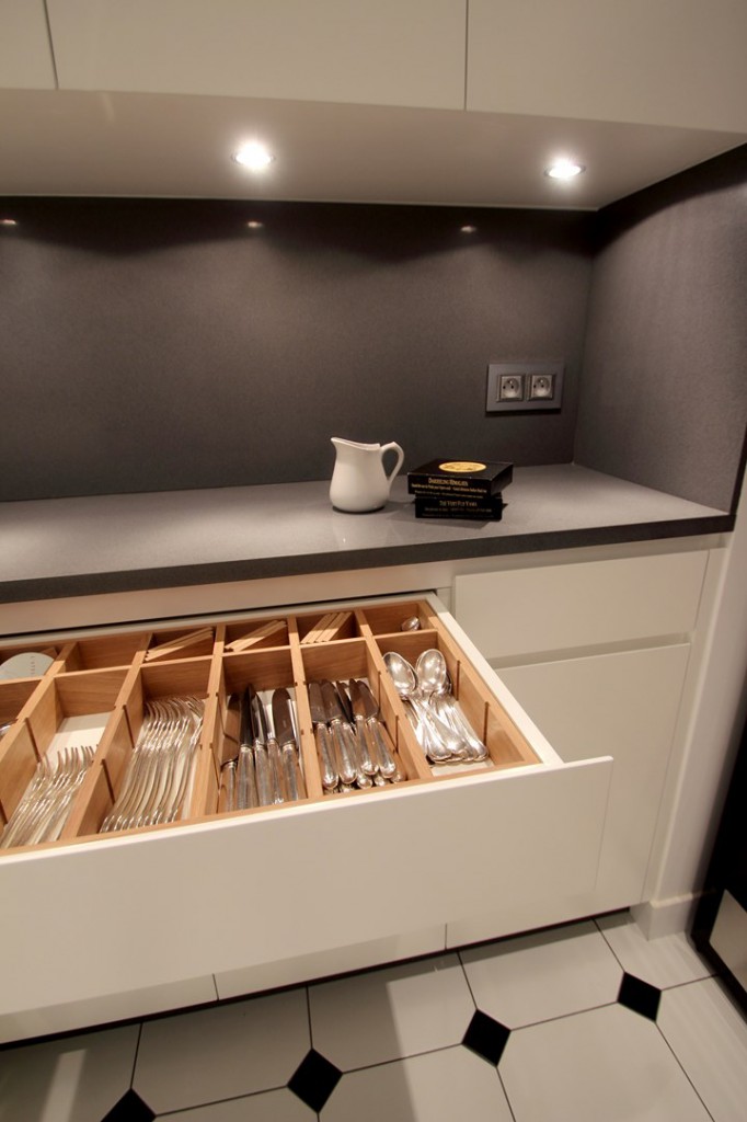 amenagement cuisine tiroir bois sur mesure agence avous