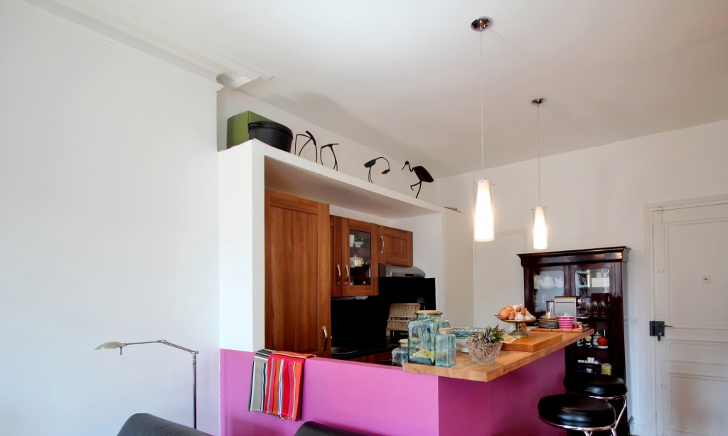 chambre au milieu du salon verriere cuisine ouvert agence avous