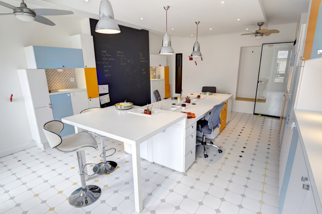 concept renovation bureau ambiance cuisine agence avous