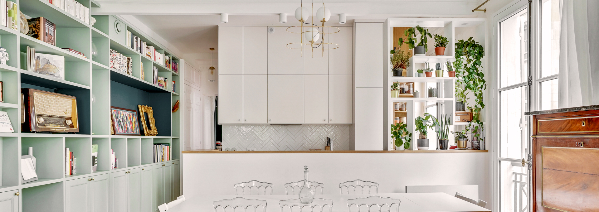 P_agence-avous-architecte-paris-cuisine_bar_etageres_plantes