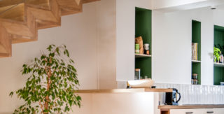 Duplex contemporainsous les toits de Paris