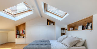 Duplex contemporainsous les toits de Paris